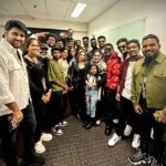 Haricharan Instagram - Thank you Singapore 🇸🇬🙏🙏🙏🔥🔥❤️❤️ #highonu1 @itsyuvan @maestroproductionsglobal @maestroproductionssingapore1 #haricharan