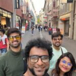 Haricharan Instagram - Party with the gang 😍🔥🎉🎊 #switzerland🇨🇭 #luzern @hridaygattani @haricharanmusic @rakshitasuresh Luzern, Switzerland