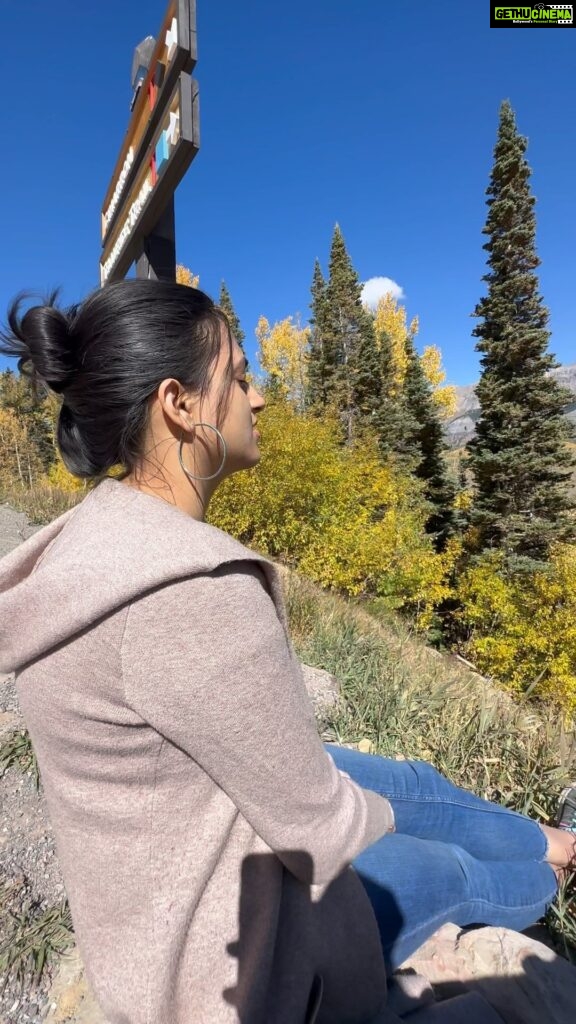 Harika Narayan Instagram - The life within and the life around✨🌈🍁 . . . #life #love #happiness #autumn #fallcolors #telluride #colorado #traveldiaries #roadtrip #goals #makingmemories Telluride, Colorado