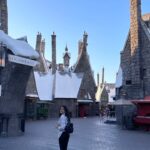 Harika Narayan Instagram - This Birthday has been extra special to this potterhead as she gets to celebrate in Hogwarts🧙🪄🧹✨ . . . And to the one who made it possible @prudhvinath_vempati ❤️ #birthday #celebration #harrypotter #potterhead #foreverfangirl #universalstudios #hollywood #wizardworld
