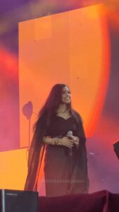Haripriya Instagram - Mudhal Kanave ❤️‍🔥 @haripriyasinger & @its_harishraghavendra 
.
.
.
.
.
@karthikmusicexp @devanekambarammusic 
@iamnareshiyer 
@jharrisjayaraj @noiseandgrains @haricharamusic
@its_harishraghavendra @dsathyaprakash
@singerchristopherstanley @sridarsena @samuelnharris
@karthick__devaraj @therouteofficial @fortunee_studios
@harris.musics @harris_music_express @harris_holic
@hearts.of.harris@harrisjayaraj_prince_of_melody
@_karthikmusicworld
#chennai #rockonharris #concert #music #musician
#ymca #tamil #harrisjayaraj #harris
@supersinger_fansclub @karthikmusicworld
@supersingerofficial