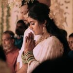 Haritha G Nair Instagram - Happy Married life ....... Celebrity wedding makeup for @haritha.girigeeth and @itss_vinayak .Actress of Shayamambaram Malayalam Serial @zeekeralam Mehendi @shabnam_mehendi_kochi Grooming @vksbeautylounge Jewellery @jhanvi__collections Dop @dop_sz__ Edit @midhunshankarprasad #keralamakeupartist #hairthagnair #zeekeralam #shyamambaram #malayalamserial #vikasvksmakeupartist #malayalamserialactress #keralacelebritywedding #keralaweddingstyle #keralaactresswedding #keralacelebrity #keralamakrupartist #keralacelebritymakeupartist #vikasvks2024 #keralaweddingreels # #Keralabridalmakeupartist #keralabridalmakeover Kerala, India