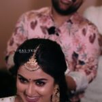 Haritha G Nair Instagram - Celebrity wedding makeup for @haritha.girigeeth and @itss_vinayak .Actress of Shayamambaram Malayalam Serial @zeekeralam Mehendi @shabnam_mehendi_kochi Grooming @vksbeautylounge Jewellery @jhanvi__collections Pic @wedcam_wedding Dop @dop_sz__ Edits @midhunshankarprasad Costume @colos_the_designing_couture #keralamakeupartist #hairthagnair #zeekeralam #shyamambaram #malayalamserial #vikasvksmakeupartist #malayalamserialactress #keralacelebritywedding #keralaweddingstyle #keralaactresswedding #keralacelebrity #keralamakrupartist #keralacelebritymakeupartist #vikasvks2024 #keralaweddingreels #weddingseason #Keralabridalmakeupartist #keralabridalmakeover #makeupman Kottayam കോട്ടയം