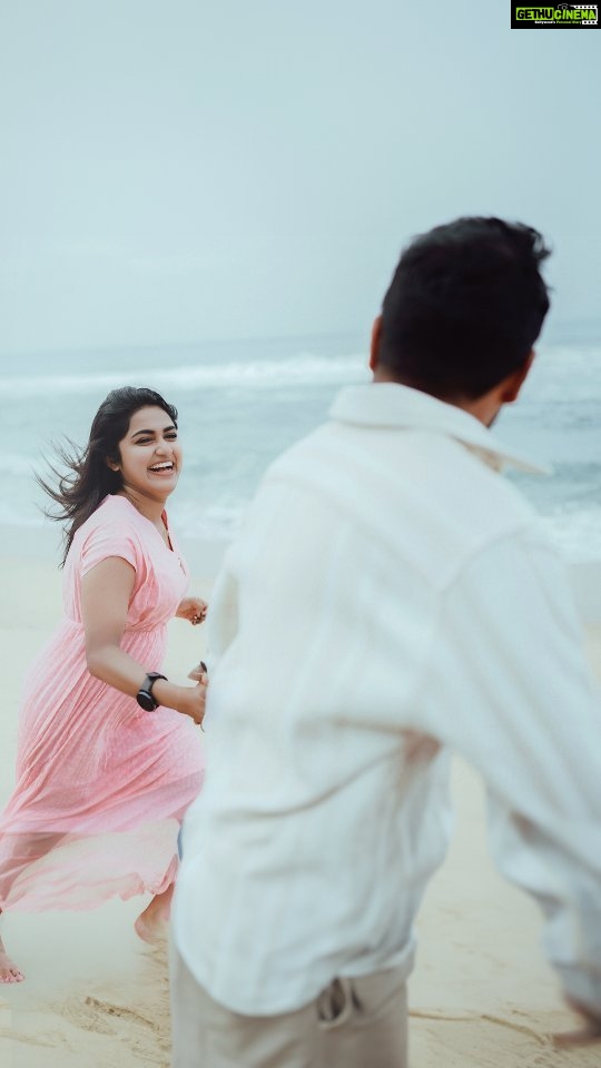 Haritha G Nair Instagram - From Bestfriends to Soulmates.... For Bookings / Enquiry Ring us on π 7907803380 @wedcam_wedding @_viishnu_santhosh . . . . . . . @keralawedding_styles @kerala_bridesmaid @bridesof_india @keralaweddingz @kerala_wedding_vibes @wedding_trendzz @weddingkerala bridesofkerala #weddingkerala #weddingsbywedcam #weddingphotography #keralamuslimwedding #keralaweddingphotography #weddingphotographer #kera#portrait #portraitphotography #fashionphotography Cliff Stories