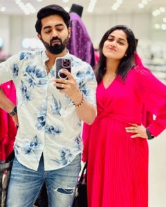 Haritha G Nair Instagram - When two Friends with the Same Mental Disorder Meets ! 😂🤪🫰🏻😍 As Tanuj & Haritha 🎊😂😂 . . . . . #friendshiplove #friendshipqoutes #friendshipbraclets #oldfriendships #beautifulfriendship #quotesaboutfriendship #kadrajımdan #userinterface #webdesigner #bffquotes #friendshipgoals👭 #friendsforever❤️ #realfriendship #frindship #zamanıdurdur #forehead #ax_matn #собакамечты #youngleaders #dogbreed #clgtime #14yearsoldgirl #jaipurartist #being_an_artist #tanujmenon #harithagnair #shyamambaram #kerala #malayalam #malayalamserial Trivandrum, India