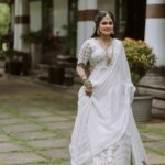Haritha G Nair Instagram - 🌷 . . . COSTUME : @colos_the_designing_couture MAKE UP : @vikas.vks.makeupartist ORNAMENTS : @jhanvi__collections