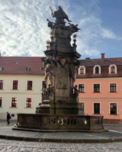 Hebah Patel Instagram - Been a year! And still not over this beauty! Really really miss you guys! 🫰🏼🫰🏼 Poland, Europe