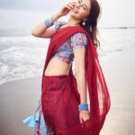 Heena Achhra Instagram - Cute naari in a beautiful saree🏖❤️ . . . . Makeup Artist: @dynamitepikachu . . . . . . . . . . . . . . . . . . . . . . . . . . . . . #HeerAchhra #explore #postoftheday #reels #style #beautiful #model #cute #happy #fun #smile #photoshoot #nature #funny #fashionmodel #Actress #movies #tollywood #hollywood #instagood #instadaily #goa #pictureoftheday