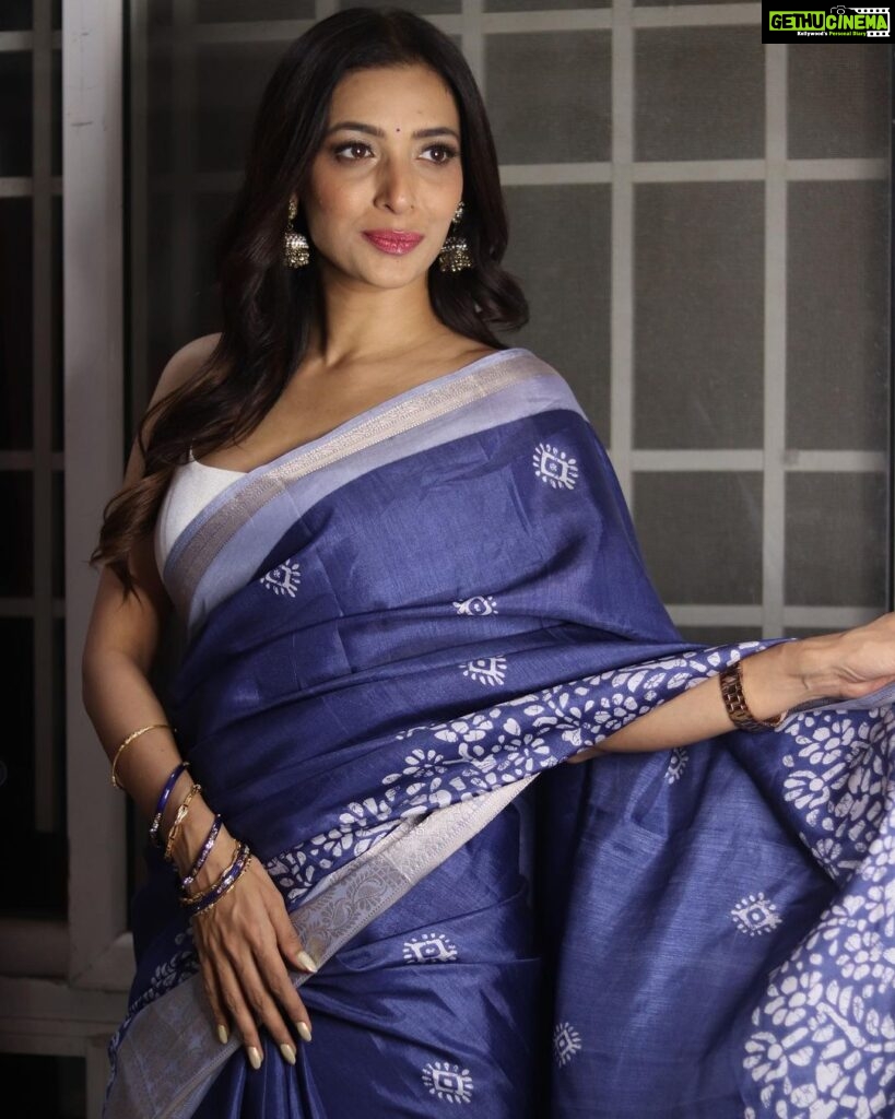 Heena Panchal Instagram - 🦄🦄 #saree#indianlook #heenapanchal # fashion #Designer #ootd #mumbai #stylish #love