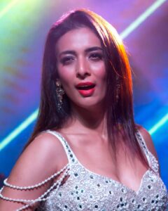 Heena Panchal Instagram - Recap of @theofficialheena Incredible Performance at Bollywood Tollywood Hungama Night 2023.

For those who missed out on the live action, let me tell you that @theofficialheena performance last night was simply mind-blowing. Here are some of the highlights that you don't want to miss!

Bellagio Colombo
#1 premium entertainment in Asia

#srilanka #india #colombo #entertainment #bollywood #tollywood #hydrabad #mumbai #bagalore #chennai #delhi