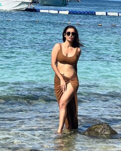 Heena Panchal Instagram - I want to be wild , beautiful and free . Just like the sea . 

#mermaid #heenampanchal #live #free #soakit #healing #saltwater #warmth