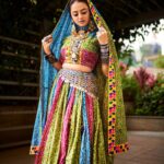 Helly Shah Instagram - I can say my team just killed it with this look 😍 Obsessed 🌟🌟 Styled by: @styleitupbyaashna Outfit: @creativefashion_by_himani Shot by: @mirajverma_photography Hair & Makeup: @celebsmakeupbysejal @makeoverbysejalthakkar #navratrispecial #hellyshah #gujarati #navratri
