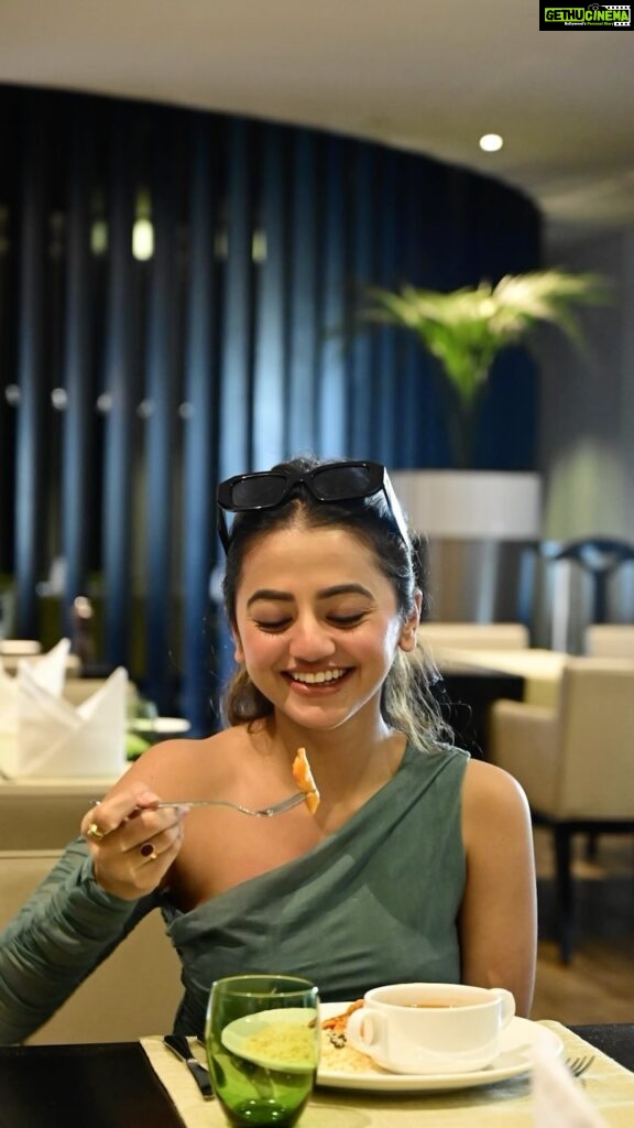 Helly Shah Instagram - Summing up my beautiful experience in Dubai at the @pullmandubaidcc ✨❤ Indulge in unparalleled comfort, savor exquisite cuisine, and bask in the warm embrace of hospitality. Now you can save up to 25% on your stay including breakfast with their amazing winter offer – All Ways On My Mind. Offer is exclusive for ALL Members and becoming a ALL member is free. Take advantage of the offer and save big with @pullmandubaidcc @all_mea #allwaysonmymind #allmea #pullmandubaidcc