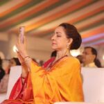 Hema Malini Instagram - *ब्रज रज उत्सव/525 वां मीराबाई जन्मोत्सव*: देखिए 16 नवंबर यानि उत्सव के तीसरे दिन के शानदार कार्यक्रमों की एक झलक, मेले में दुकानों पर खरीददारी आदि के चित्र। और भी बहुत कुछ..... *सायं 07 बजे से*---- 17 नवंबर-- कबीर कैफे 18 नवंबर---मालिनी अवस्थी 19 नवंबर--- सिद्धि धमाल, विवेक प्रकाश 20 नवंबर----पुनीत इस्सर ( महाभारत का दुर्योधन) 23 नवंबर---पीएम मोदी जी के साथ बैठकर देखें हेमामालिनी व साथी कलाकारों की नृत्य नाटिका "मीरा वैले" ---- *सायं 04 बजे से* ब्रज के लोक कलाकारों के कार्यक्रम ---- *उत्सव स्थल-------रेलवे ग्राउंड, धौलीप्याऊ, मथुरा*। *मंच व पंडाल* ------सोफा और कुर्सियों पर सभी के लिए बैठने की व्यापक व्यवस्था, कोई पास की जरूरत नही। *आयोजक*------ उप्र ब्रज तीर्थ विकास परिषद, मथुरा *सहयोग*---- (1) संस्कृति मंत्रालय भारत सरकार (2) पर्यटन व संस्कृति विभाग (उप्र सरकार) (3) हस्तशिल्प आयुक्त ( आगरा मंडल) (4) जिला प्रशासन, मथुरा। ------' ------' #brajutsav #mathura