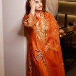 Himanshi Khurana Instagram – Outfit @floral.crush 🍔