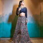 Hina Khan Instagram - And the GOOD alone wins.. Shubho Bijoya Dashami and Happy Dussehra.. #goodoverevil Outfit @mrunalinirao Jewels @razwada.jewels @amigos.rizwan MUAH @shab_qureshi786 @umeshkolambekar 📸 @Visarg_samaiya