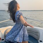 Hina Khan Instagram - Just looking like a wow 🤩 #reelsinstagram #reelitfeelit #reelkarofeelkaro #trendingreels #ReelsWithHk