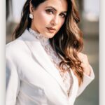 Hina Khan Instagram - They say - Grow through what you go through.. 🤍 Outfit @boutiquobysaachi Jewels @azotiique Styled by @stylebysaachivj MUAH @sachinmakeupartist1 @siddhi_hairstylist 📸 @picturestory_om