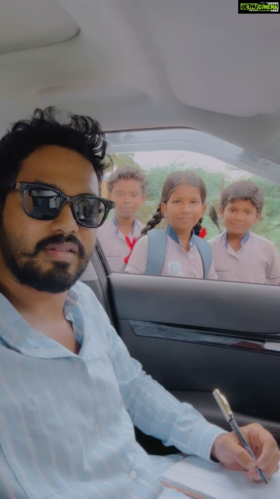 Hiphop Tamizha Instagram - What a way to start the day 😁🤟🏻 They made sure i film it and post it on social media so that they can take it from their parents phone. Amazed at the pace kids are adapting to technology. I think its upto us to make sure they consume it right !