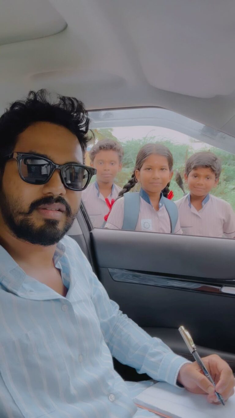 Hiphop Tamizha Instagram - What a way to start the day 😁🤟🏻 They made sure i film it and post it on social media so that they can take it from their parents phone. Amazed at the pace kids are adapting to technology. I think its upto us to make sure they consume it right !