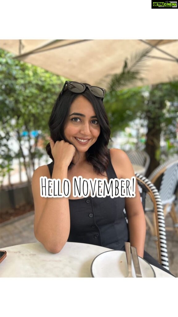 Hitha Chandrashekar Instagram - Grateful for a good October and grateful for an even better November ✨🙏🏻♥️ TIA, November ✨