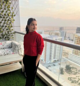 Hruta Durgule Instagram - Take Me Back❤️✨
#dubai #evenings #throwback #majormissing #grateful #blessed