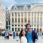 Hruta Durgule Instagram - Checking in the country that invented french fries🍟…. Made waffles 🧇 go around the globe and well of course … gave us TINTIN 😎 🙌🏻 HELLO BELGIUM 🇧🇪 ✅ #love #team #fun #happy #vacay #europe #travel #brussels #couplegoals Bruxelles , Belgium