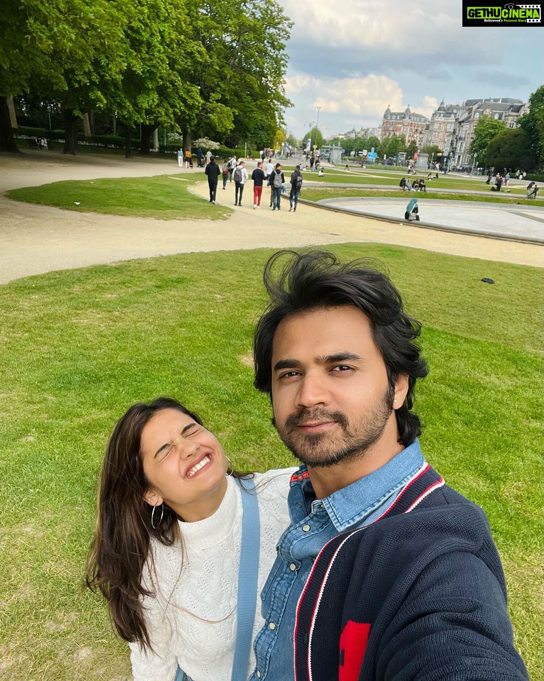 Hruta Durgule Instagram - Checking in the country that invented french friesπβ¦. Made waffles π§ go around the globe and well of course β¦ gave us TINTIN π ππ» HELLO BELGIUM π§πͺ β
#love #team #fun #happy #vacay #europe #travel #brussels #couplegoals Bruxelles , Belgium