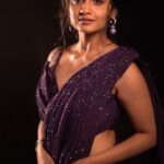 Hruta Durgule Instagram - It was a mauvy affair last night!💜✨ Wearing @amadicoutureofficial Jewellery @the_jewel_gallery Styled by @shalmalee_t Assisted by @sarapathare Makeup @madhuradeokute Hair @devendra.pushpa Video @ganesh_theshutterkey #hrutadurgule #sakalpremierawards #jiostudios #mauvy #glam