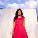 Hruta Durgule Instagram - Pretty in pink at the Premiere of CIRCUITT 💕 Styled by @tanmay_jangam Outfit by @grayps Photos by @ganesh_theshutterkey #HrutaDurgule #Circuitt #premiere