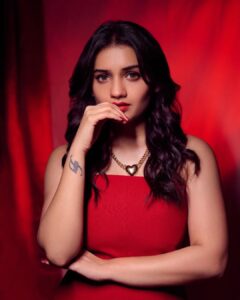 Hruta Durgule Instagram - Summer days call for a fiery red dress 🔥❤️

Styled by: @shalmalee_t
Assisted by @sneha_n15
Makeup: @madhuradeokute
Hair: @devendra.pushpa
Pictures by: @trilogy_works @retouch_sneha

#hrutadurgule #Circuitt #promotions #red #colorsmarathiawards