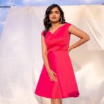 Hruta Durgule Instagram - Pretty in pink at the Premiere of CIRCUITT 💕 Styled by @tanmay_jangam Outfit by @grayps Photos by @ganesh_theshutterkey #HrutaDurgule #Circuitt #premiere