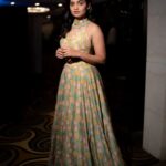 Hruta Durgule Instagram - ✨Made you look! ✨ . . Styled by @shalmalee_t Assisted by @sarapathare and @sneha_n15 Lehenga by @1717_designerwear Jewellery by @the_jewel_gallery Makeup @madhuradeokute Hair Heena Pictures by @ganesh_theshutterkey #HrutaDurgule #MATASanmaan #Redcarpet Mumbai, Maharashtra