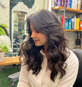 Hruta Durgule Instagram - Happiness is a fresh new haircut 💇‍♀️ 😁
#haircut #feelgood #grateful #happy #goodhairday #happyme #newlook #hrutadurgule