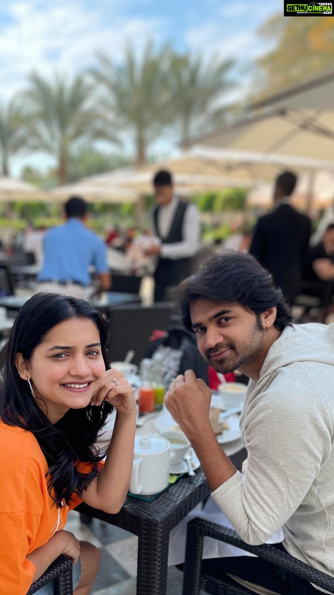 Hruta Durgule Instagram - Too good together 😉😍❤️ #travel #explore #dubai #trendingreels #music #blessed #grateful #thankyou2022 #memories #us #love Waldorf Astoria Dubai Palm Jumeirah