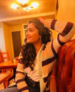 Hruta Durgule Instagram - Kanni ❤️
#shootingdiaries #london #oldschoolcafe #beingkanni #kannithefilm #newcharacter #blessed #grateful #positivevibesonly 
📸 by @ajinkyathoughts 🤗