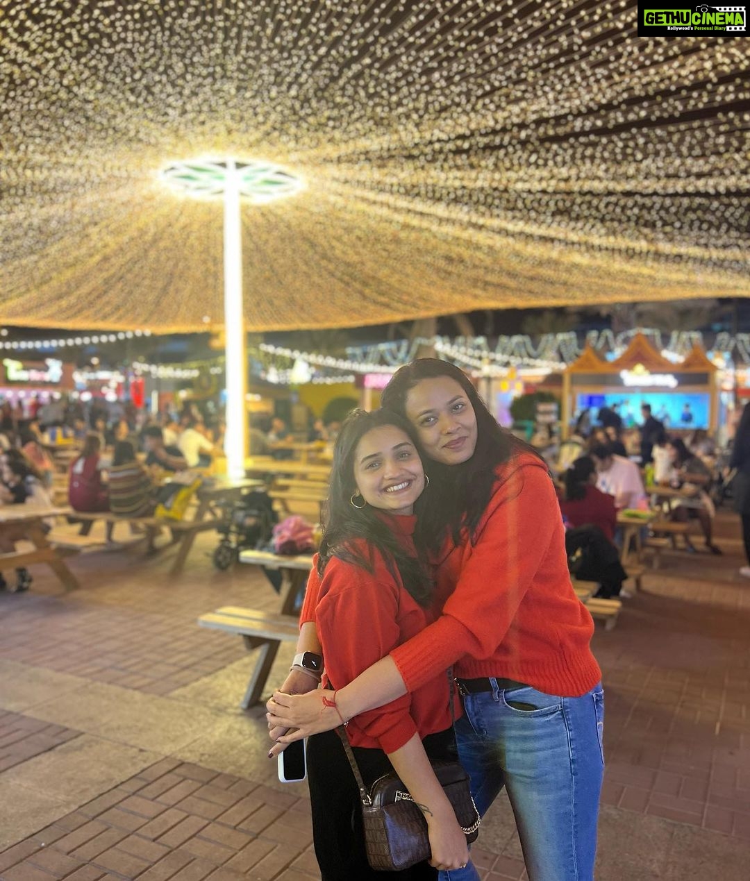 Hruta Durgule Instagram - 🎄❤️ #christmas #happyvibes #positivevibes #blessed #grateful Habtoor Palace Dubai, LXR Hotels & Resorts