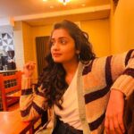 Hruta Durgule Instagram - Kanni ❤️ #shootingdiaries #london #oldschoolcafe #beingkanni #kannithefilm #newcharacter #blessed #grateful #positivevibesonly 📸 by @ajinkyathoughts 🤗 London, United Kingdom