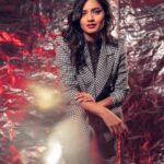 Hruta Durgule Instagram - Blazer's never running out of style..🖤 Styled by @shalmalee_t Assisted by @akshu03_ Blazer suit @protteaa.official Makeup @nikhils_makeover_ Hair @makeupbypragati_ Photos @sudarshanlavekar_photography Edits @retouch_sneha #hrutadurgule India