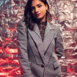 Hruta Durgule Instagram - Blazer's never running out of style..🖤 Styled by @shalmalee_t Assisted by @akshu03_ Blazer suit @protteaa.official Makeup @nikhils_makeover_ Hair @makeupbypragati_ Photos @sudarshanlavekar_photography Edits @retouch_sneha #hrutadurgule India