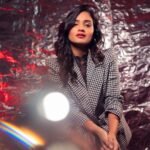 Hruta Durgule Instagram - Blazer's never running out of style..🖤 Styled by @shalmalee_t Assisted by @akshu03_ Blazer suit @protteaa.official Makeup @nikhils_makeover_ Hair @makeupbypragati_ Photos @sudarshanlavekar_photography Edits @retouch_sneha #hrutadurgule India