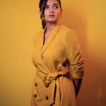 Hruta Durgule Instagram - On the sunny side of life.. 🌻 . . Styled by @shalmalee_t Assisted by @akshu03_ Blazer dress by @vyoum_official Earings @rubans.in | @oakpinionpr Makeup @nikhils_makeover_ Hair @makeupbypragati_ Photos @sudarshanlavekar_photography Edits @retouch_sneha #hrutadurgule #riseandshine #weekendvibes