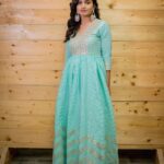 Hruta Durgule Instagram - Meanwhile Ananya Promotions....💙 Styled by @shalmalee_t Assisted: @akshu03_ Outfit: @scakhi | @digitallydiksha Earings: @rubans.in | @oakpinionpr Make Up: @naiknikhil74 Hair: @jayshree2783 Photos: @deepali_td_official #hrutadurgule #ananya #promotions #releasingon22july India