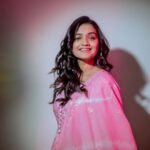Hruta Durgule Instagram - Swirling through promotions..🌸 Styled by: @shalmalee_t Assisted: @akshu03_ Outfit: @scakhi | @digitallydiksha Make Up: @naiknikhil74 Hair: @jayshree2783 Pictures: @deepali_td_official #hrutadurgule #ananya #promotions #releasingon22july India