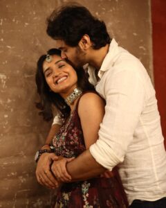 Hruta Durgule Instagram - Safest Place ❤️✨
Thank you for everything 🧿
📸 by @shruu_t 🤗
#majormissing #blessed #forevergrateful #favoriteperson