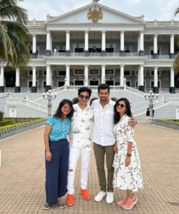 Hruta Durgule Instagram - DEGNA Hyderabad Tour ❤️
Thank you @umesh.kamat @priyabapat for this day ✨💐
So blessed and grateful 🧿🤗
#myteam #blessed #hyderabad #falaknumapalace #positivevibes #happiness #muchneededbreak #whenworkisfun #bestteam 
@aashu.g 
@arti.more18 
@raveenakadam ❤️🤗
Love and only love to nandu sir and sonal mam ✨
