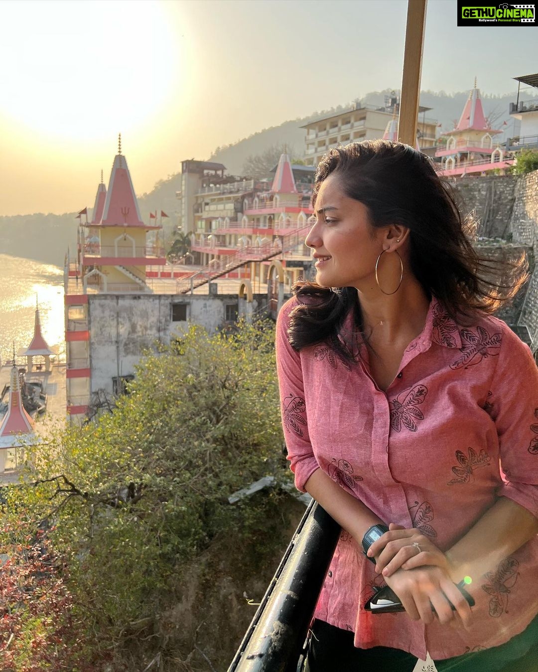 Hruta Durgule - 220.3K Likes - Take Me Back ✨❤️
#travelmakesmehappy #explore #rishikesh #beatlescafe #happiness #ppsitivevibes #traveldiaries