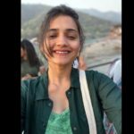 Hruta Durgule Instagram - Just happy happpy happpy 💚 #nofilter #justbeyou #happinessisastateofmind #rishikeshdiaires #positivevibesonly #travel #explore
