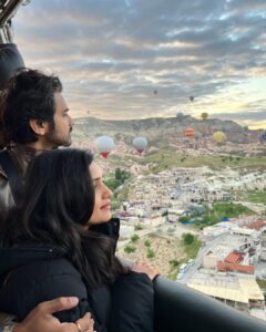 Hruta Durgule Instagram - And then there are some things which cant be put in words .... surreal ... ❤️ 
#capadocia #turkey #voyagerballoons #travel #travelgram #grateful #blessed #positivevibes