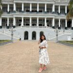 Hruta Durgule Instagram - DEGNA Hyderabad Tour ❤️ Thank you @umesh.kamat @priyabapat for this day ✨💐 So blessed and grateful 🧿🤗 #myteam #blessed #hyderabad #falaknumapalace #positivevibes #happiness #muchneededbreak #whenworkisfun #bestteam @aashu.g @arti.more18 @raveenakadam ❤️🤗 Love and only love to nandu sir and sonal mam ✨ Taj Falaknuma Palace
